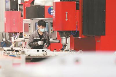 高新技术驱动新能源汽车生产力跃升